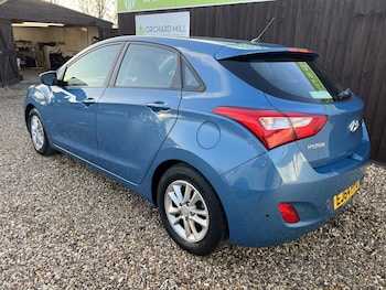 Used Hyundai i30 2014 for sale - 76799156: Photo