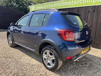 Used Dacia Sandero Stepway 2019 for sale - 79507816: Photo