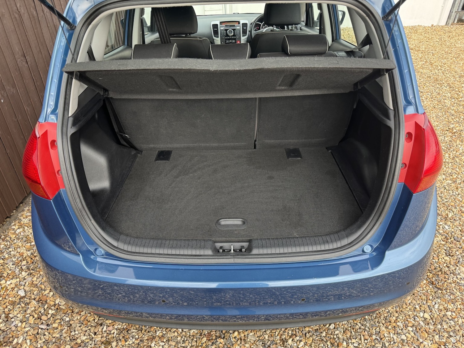 Used Kia Venga 2012 for sale - 76412245: Photo 19