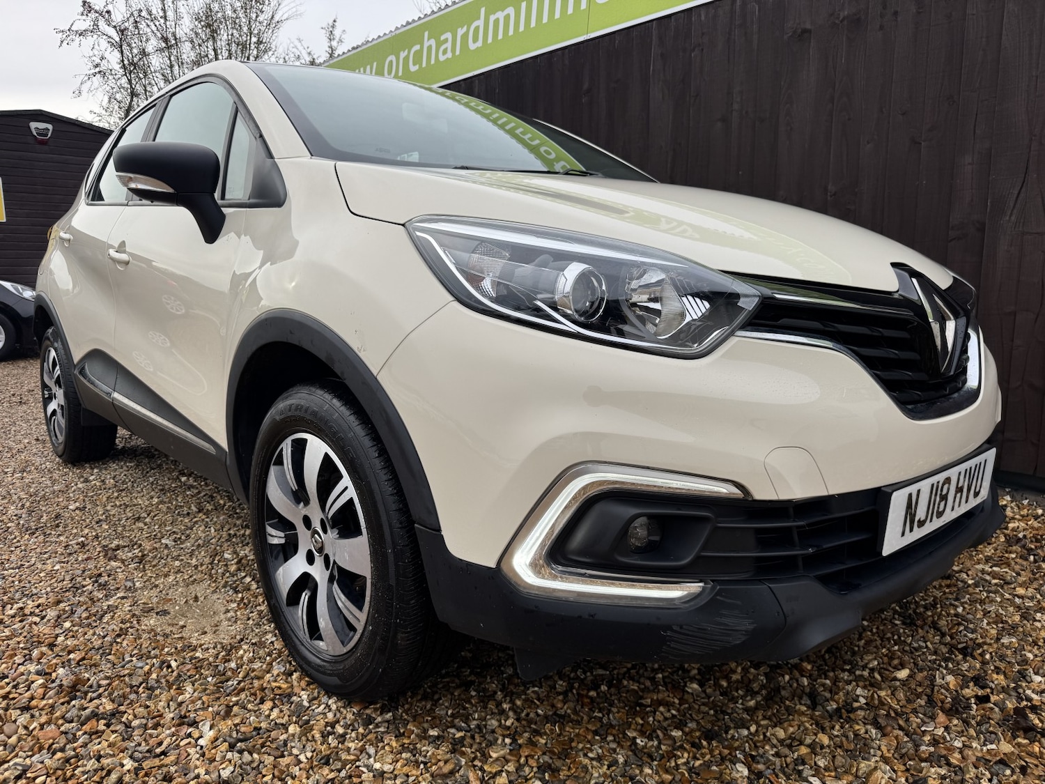 Used Renault Captur 2018 for sale - 76712837: Photo 8