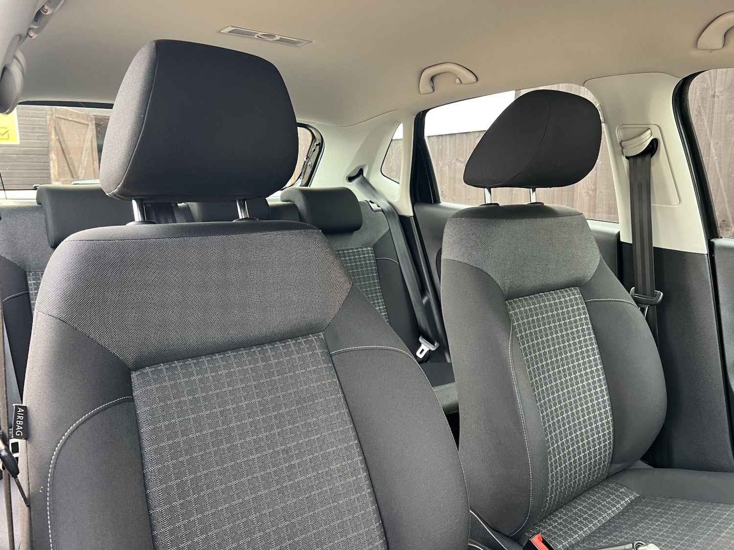 Used Volkswagen Polo 2016 for sale - 76412254: Photo 10