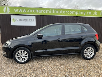 Used Volkswagen Polo 2016 for sale - 76412254: Photo