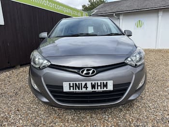 Used Hyundai i20 2014 for sale - 79471056: Photo