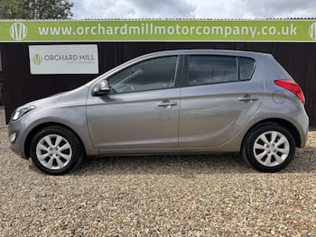 Used Hyundai i20 2014 for sale - 79471056: Photo