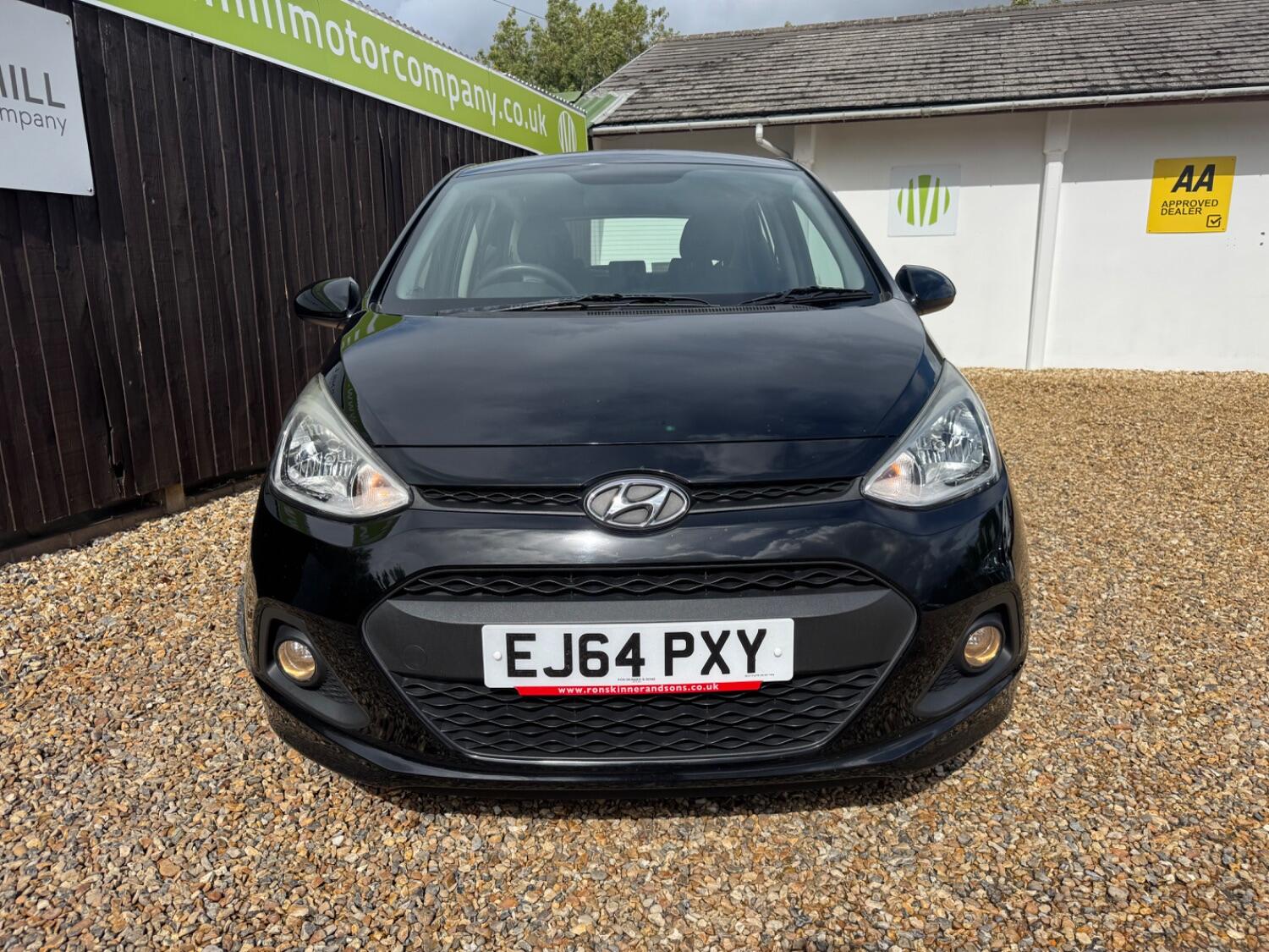 Used Hyundai i10 2014 for sale - 76769259: Photo 2