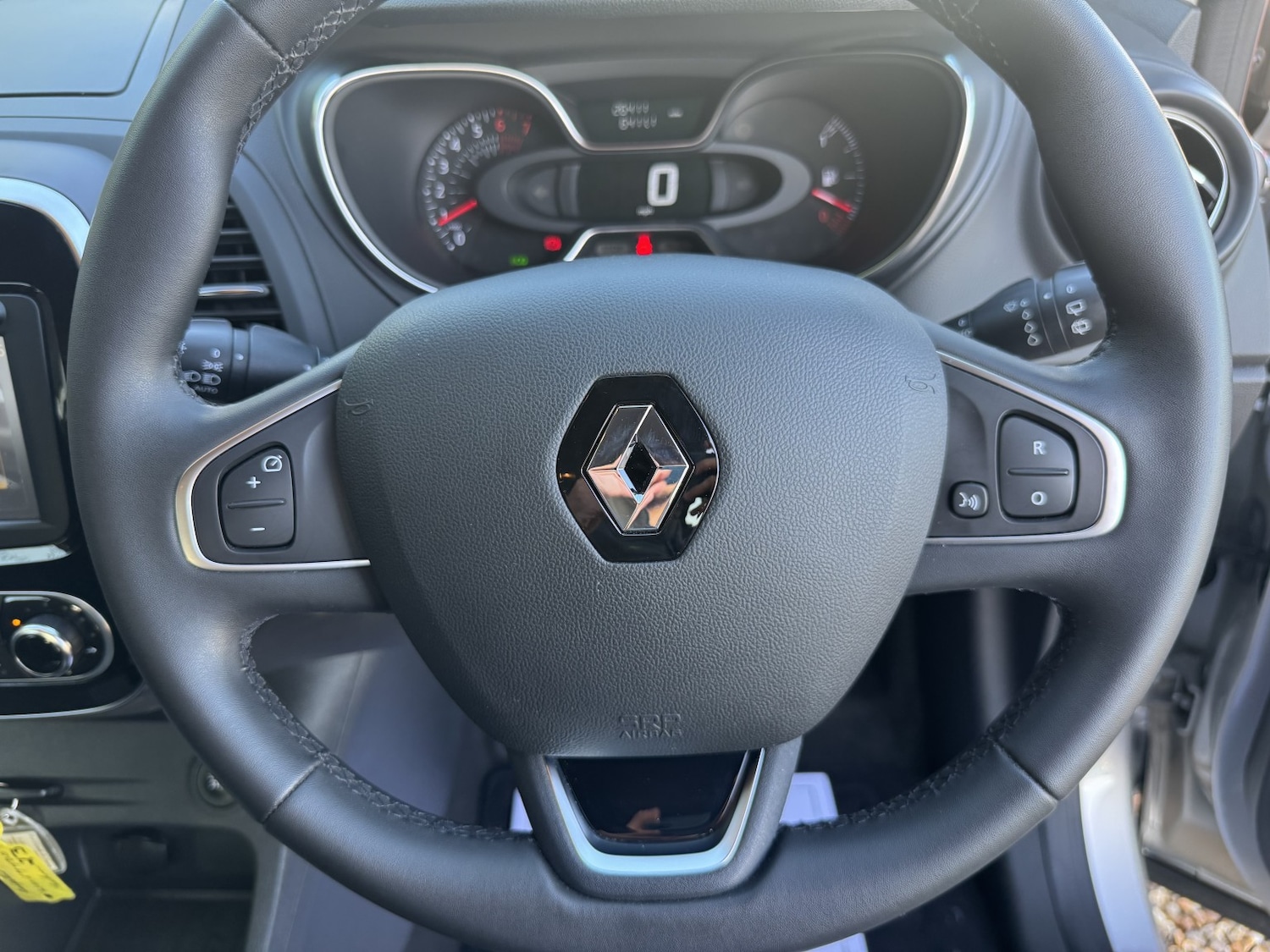 Used Renault Captur 2017 for sale - 76418301: Photo 14