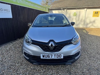Used Renault Captur 2017 for sale - 76418301: Photo