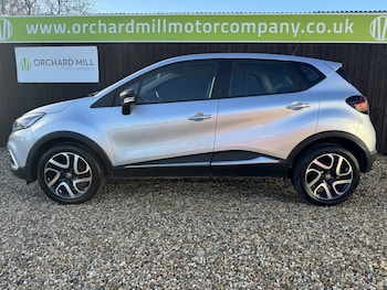 Used Renault Captur 2017 for sale - 76418301: Photo