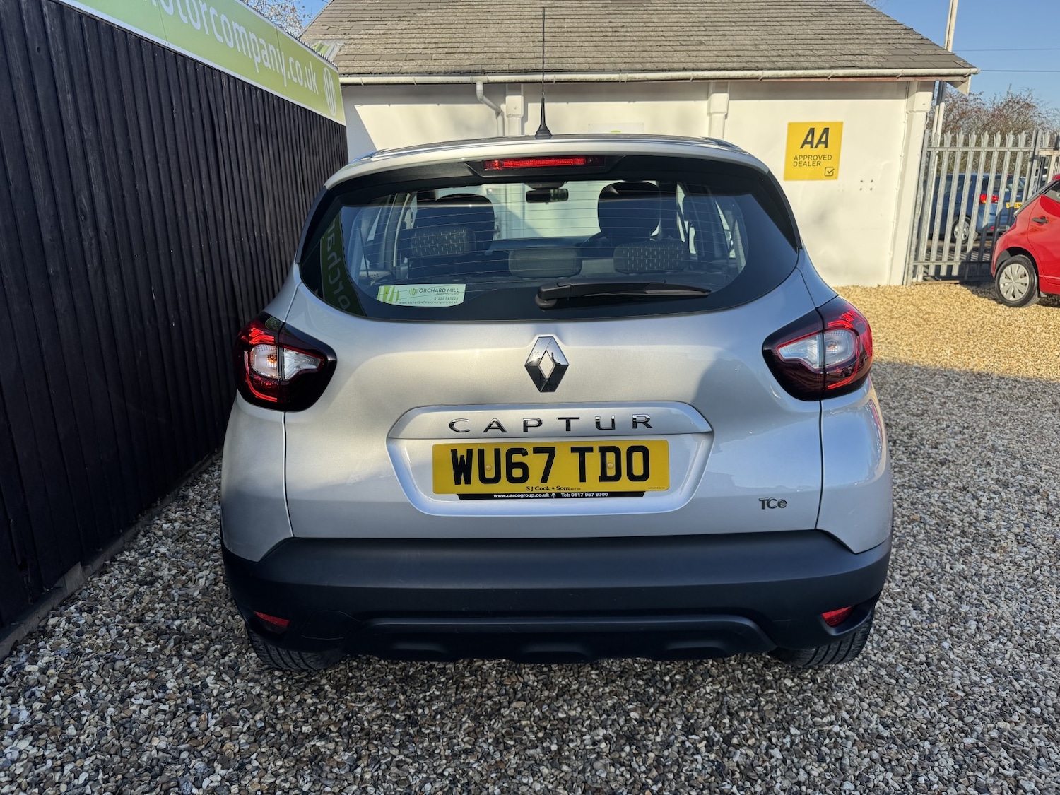 Used Renault Captur 2017 for sale - 76418301: Photo 5