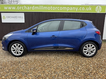 Used Renault Clio 2017 for sale - 77548262: Photo