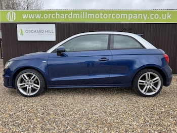 Used Audi A1 2011 for sale - 77749820: Photo