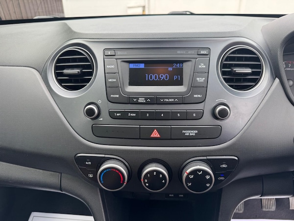 Used Hyundai i10 2017 for sale - 74949494: Photo 17
