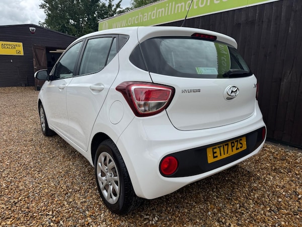 Used Hyundai i10 2017 for sale - 74949494: Photo 7