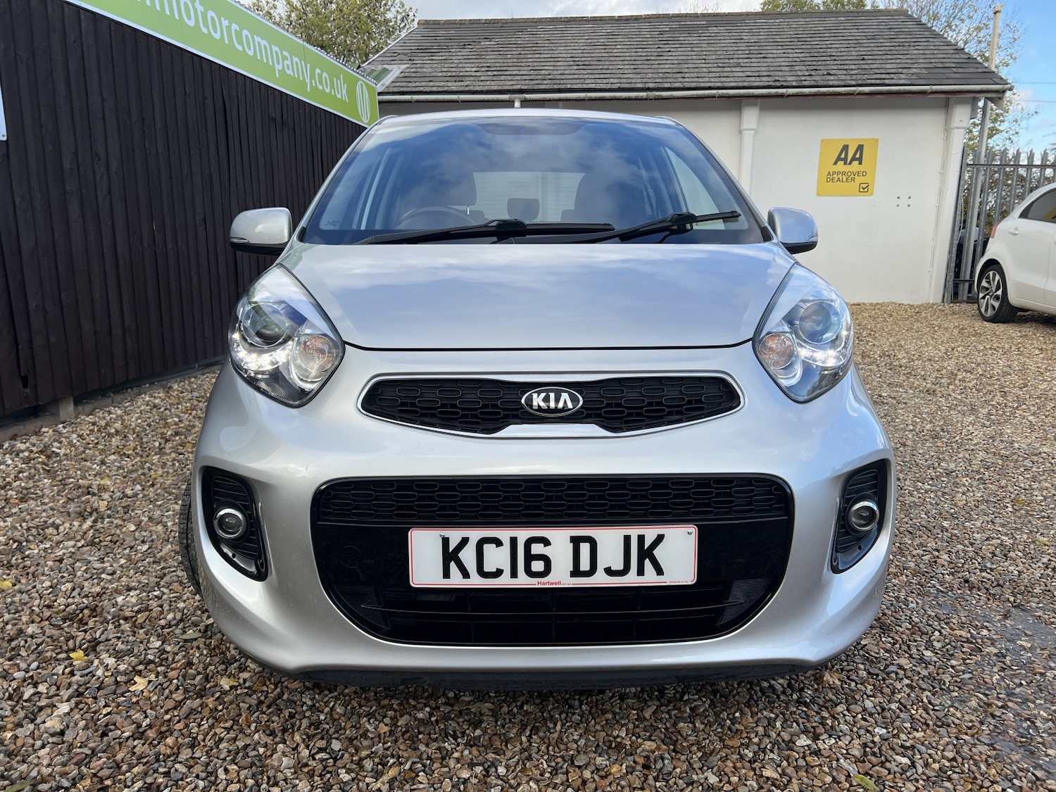 Used Kia Picanto 2016 for sale - 76363055: Photo 2