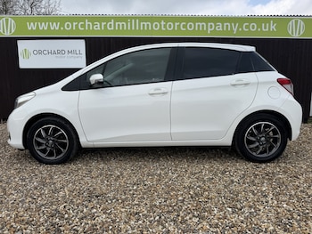 Used Toyota Yaris 2012 for sale - 77616369: Photo