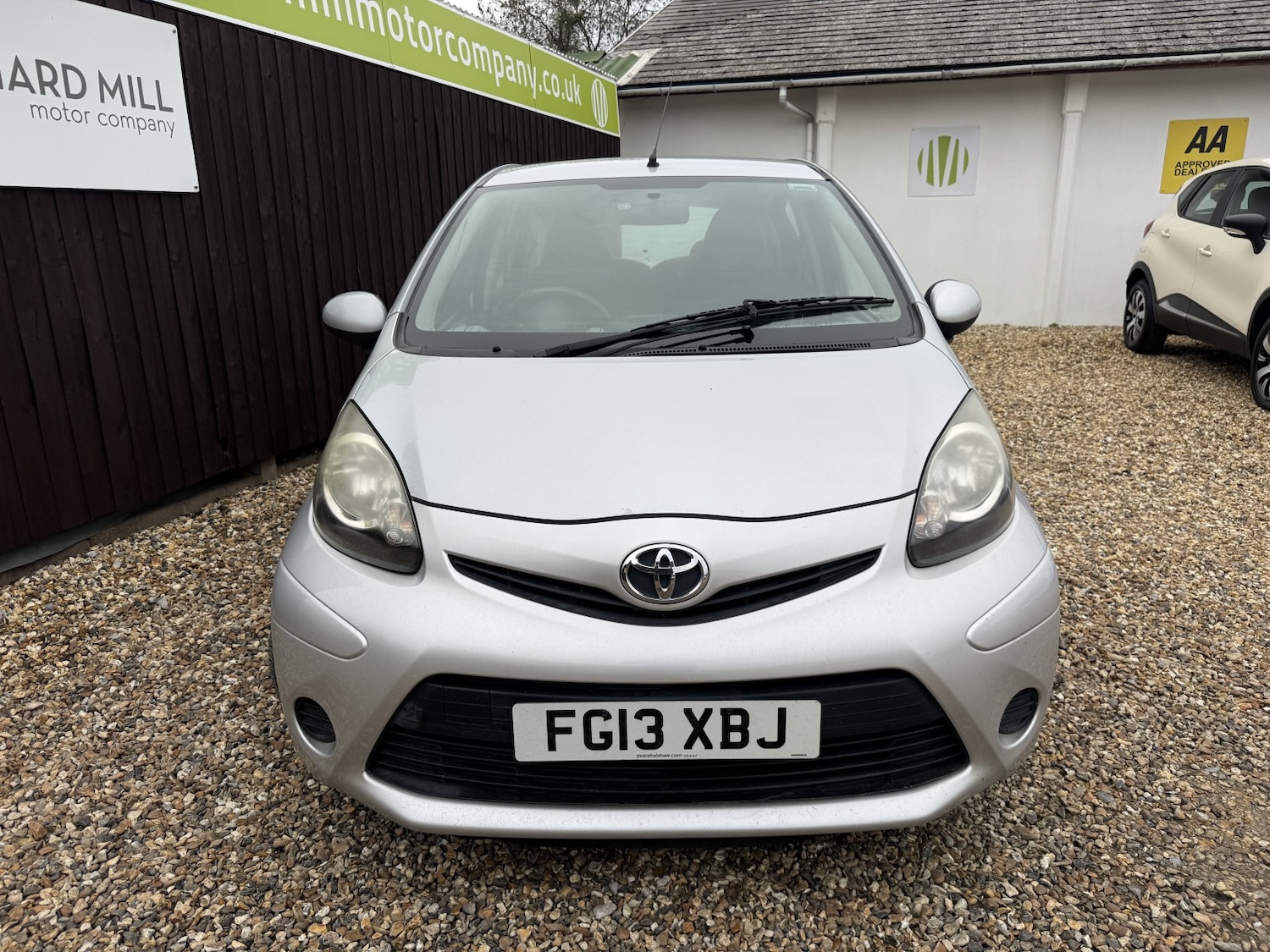 Used Toyota AYGO 2013 for sale - 77056573: Photo 2