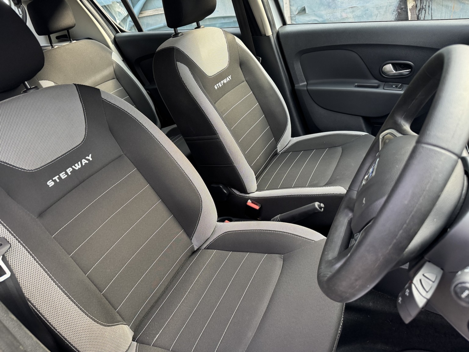 Used Dacia Sandero Stepway 2020 for sale - 77977171: Photo 13