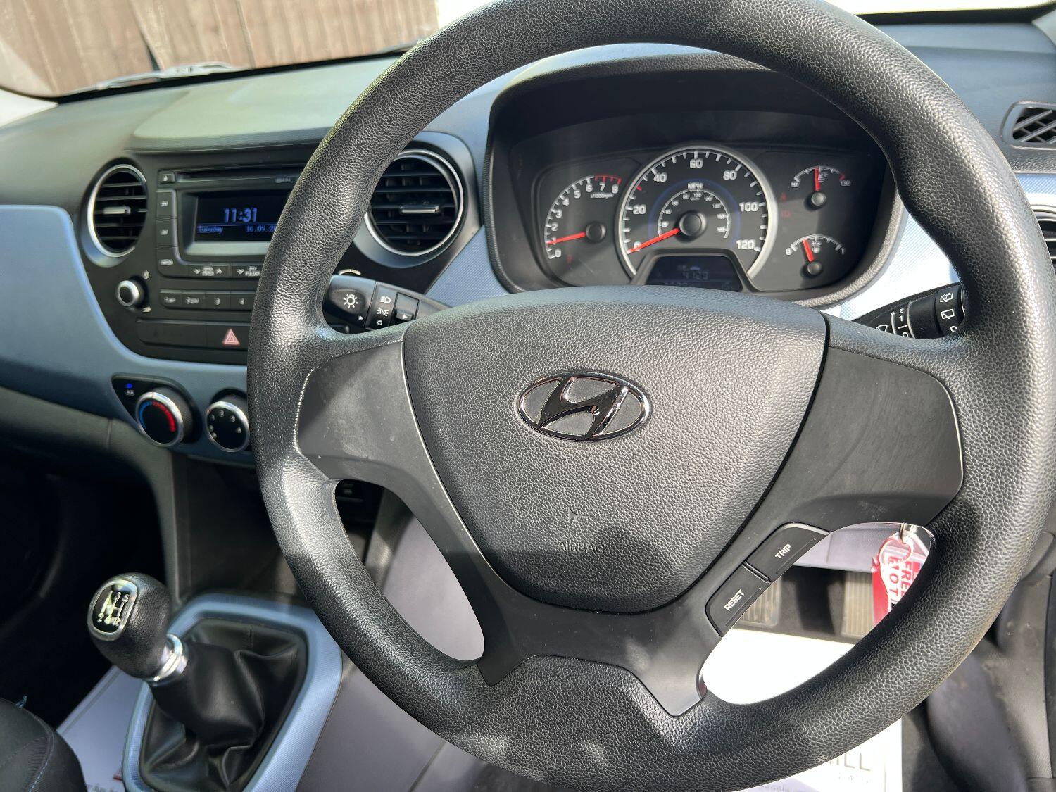 Used Hyundai i10 2014 for sale - 75806441: Photo 14