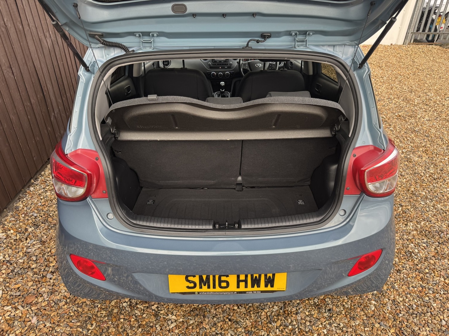 Used Hyundai i10 2016 for sale - 76631505: Photo 20