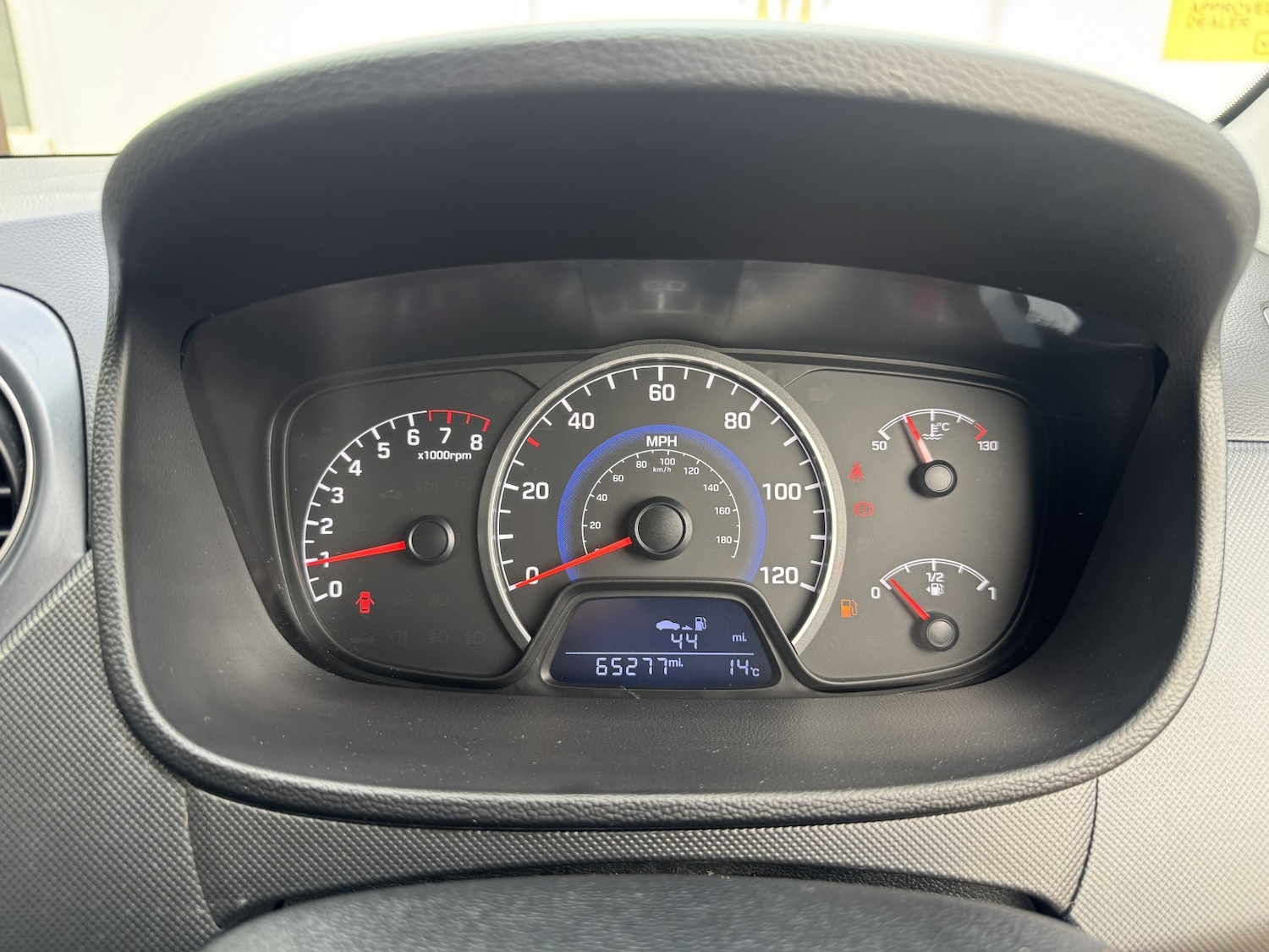 Used Hyundai i10 2016 for sale - 76631505: Photo 21