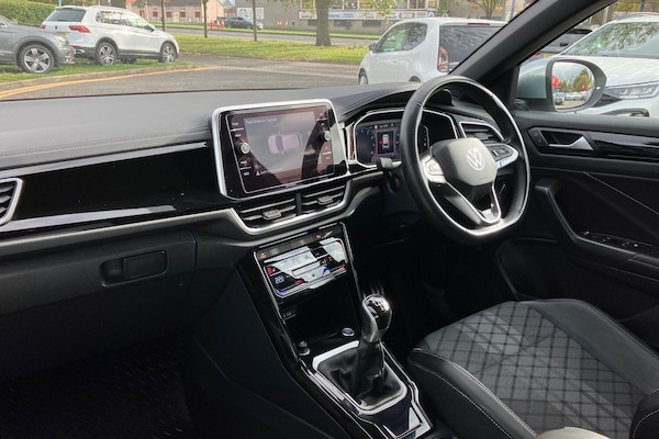Used Volkswagen T-Roc 2024 for sale - 76226695: Photo 2