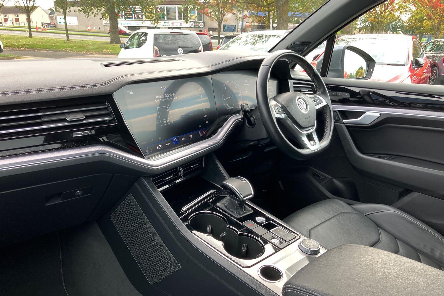 Used Volkswagen Touareg 2019 for sale - 76188421: Photo 2