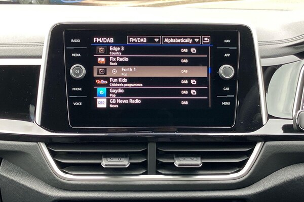 Used Volkswagen T-Roc 2025 for sale - 76259280: Photo 23