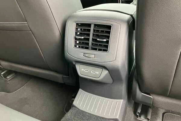 Used Volkswagen T-Roc 2025 for sale - 76259280: Photo 27