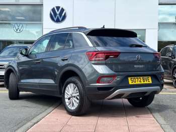 Used Volkswagen T-Roc 2023 for sale - 74989494: Photo