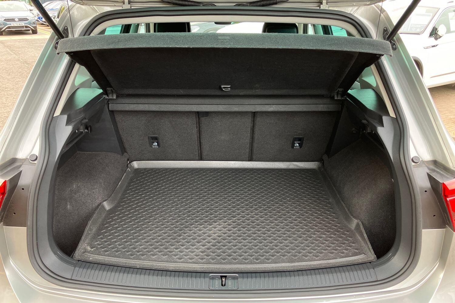 Used Volkswagen Tiguan 2019 for sale - 76167106: Photo 11
