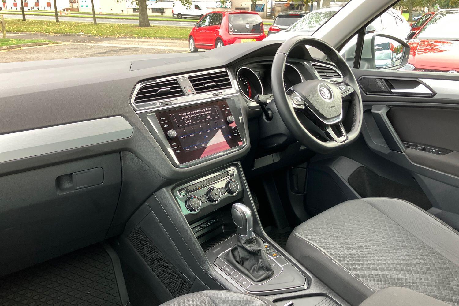 Used Volkswagen Tiguan 2019 for sale - 76167106: Photo 2