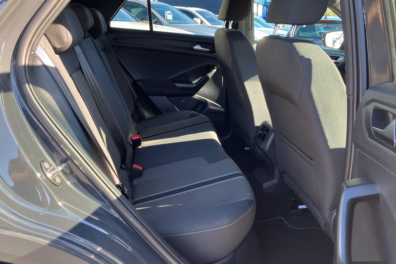 Used Volkswagen T-Roc 2021 for sale - 76122732: Photo 24