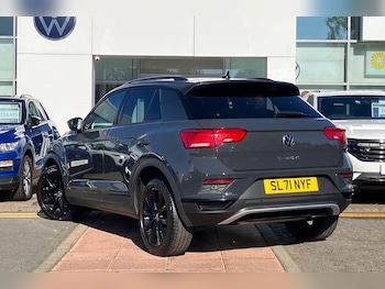 Used Volkswagen T-Roc 2021 for sale - 76122732: Photo 3