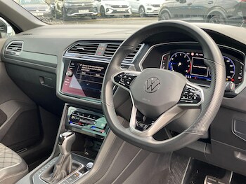 Used Volkswagen Tiguan 2021 for sale - 75977800: Photo