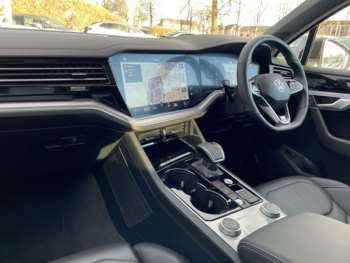 Used Volkswagen Touareg 2023 for sale - 74850957: Photo