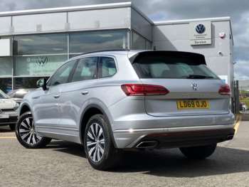 Used Volkswagen Touareg 2019 for sale - 74850068: Photo