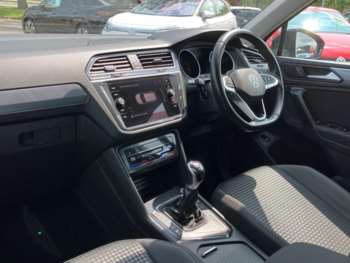 Used Volkswagen Tiguan 2021 for sale - 74851825: Photo