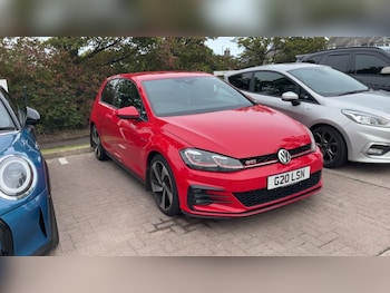 Volkswagen - Golf