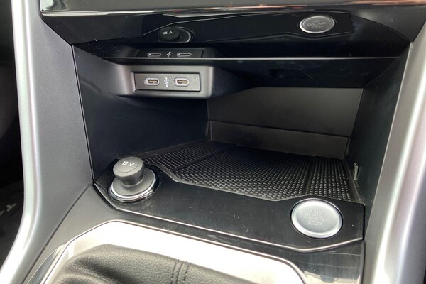 Used Volkswagen T-Roc 2024 for sale - 75493925: Photo 21