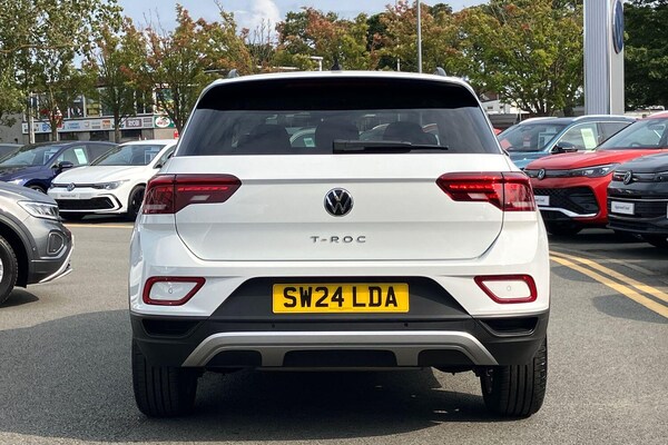 Used Volkswagen T-Roc 2024 for sale - 75493925: Photo 7