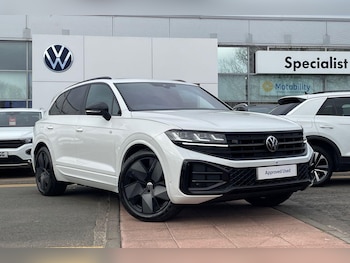 2024 (74) - 3.0 V6 TDI 4Motion 286 Black Edition 5dr Tip Auto