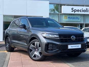 2025 (25) - Black Edition 3.0 TDI 286PS 8-Speed Tiptronic 4Motion 5 Door