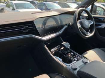 Used Volkswagen Touareg 2025 for sale - 75082205: Photo