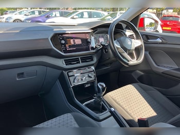 Used Volkswagen T-Cross 2020 for sale - 76083919: Photo 2