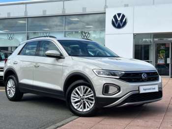 Used Volkswagen T-Roc 2023 for sale - 74989699: Photo