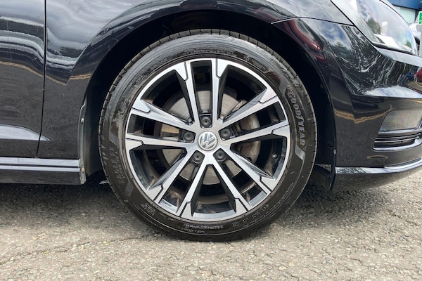 Used Volkswagen Golf 2017 for sale - 75334690: Photo 5