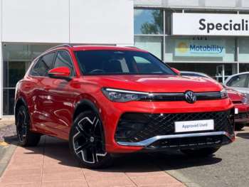 2024 (74) - R-Line 1.5 eTSI 150PS 7-Speed DSG 5 Door