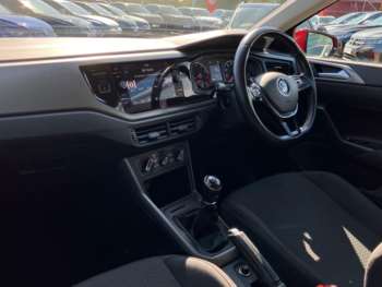 Used Volkswagen Polo 2019 for sale - 74850011: Photo