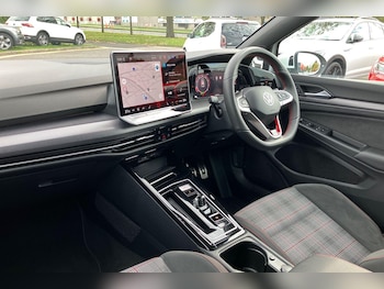 Used Volkswagen Golf 2025 for sale - 76189531: Photo 2
