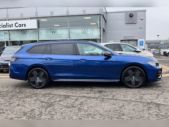 Used Volkswagen Passat 2024 for sale - 75747481: Photo